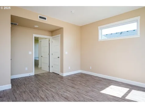 1203 S 44th Avenue Ridgefield WA 98642