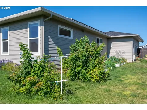 1203 S 44th Avenue Ridgefield WA 98642