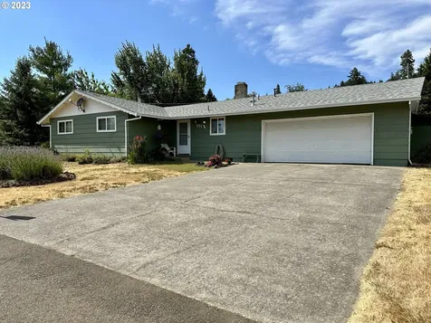 371 E Fourth Avenue Sutherlin OR 97479