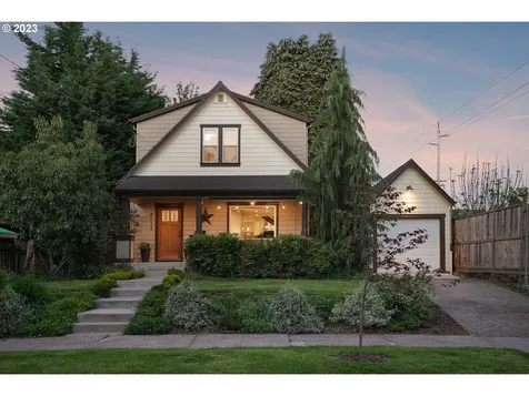 8024 Se 8th Avenue Portland OR 97202