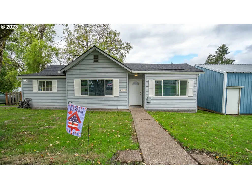 345 S Kutch Street Carlton OR 97111