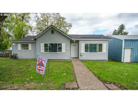345 S Kutch Street Carlton OR 97111