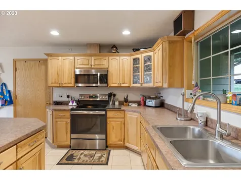 181 Remington Drive Kelso WA 98626