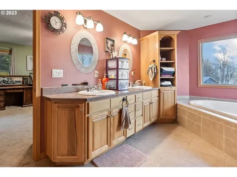181 Remington Drive Kelso WA 98626