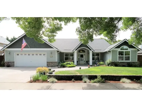 3201 N Ivy Drive Newberg OR 97132