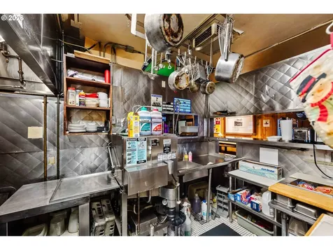 2056 Sherman Avenue North Bend OR 97459