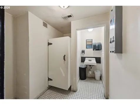 2056 Sherman Avenue North Bend OR 97459