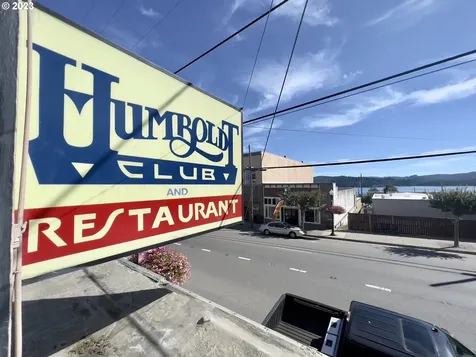 2056 Sherman Avenue North Bend OR 97459