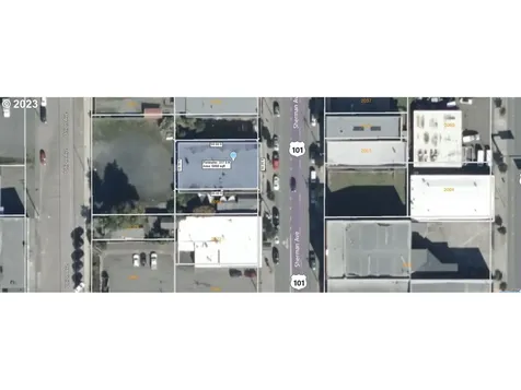 2056 Sherman Avenue North Bend OR 97459