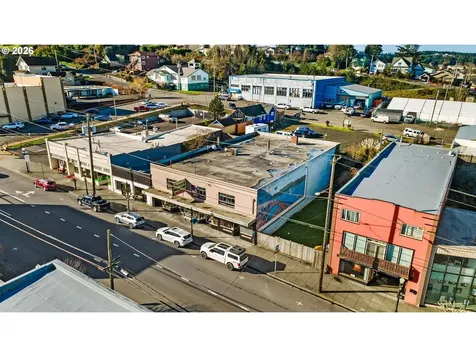 2056 Sherman Avenue North Bend OR 97459