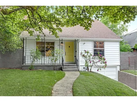 4735 Ne 23rd Avenue Portland OR 97211