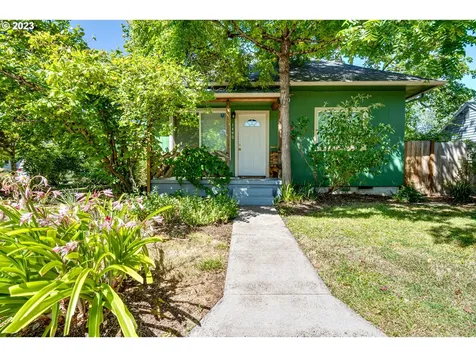 1490 Jefferson Street Eugene OR 97402