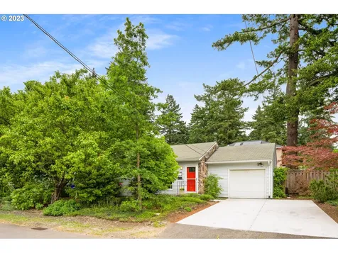 824 Ne 109th Avenue Portland OR 97220
