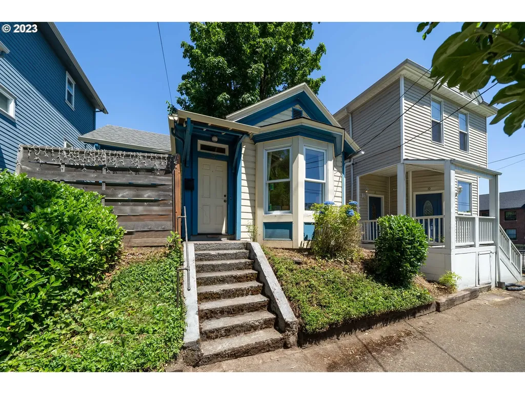 25 Sw Hooker Street Portland OR 97201