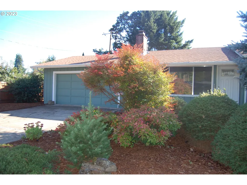 1375 Anthony Avenue Cottage Grove OR 97424