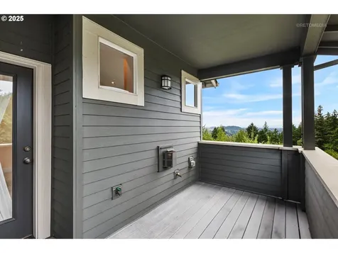 10211 SE Bristol Lane Happy Valley OR 97086