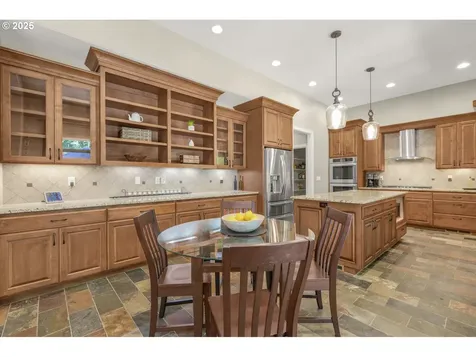 25600 NE Ridge View Drive Hillsboro OR 97123