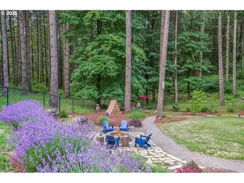 25600 NE Ridge View Drive Hillsboro OR 97123