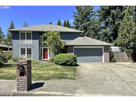 1447 Sw 17th Court Gresham OR 97080