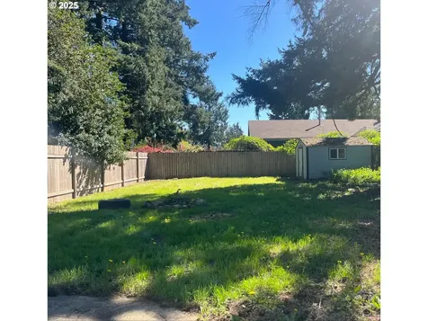 933 SE 174th Avenue Portland OR 97233