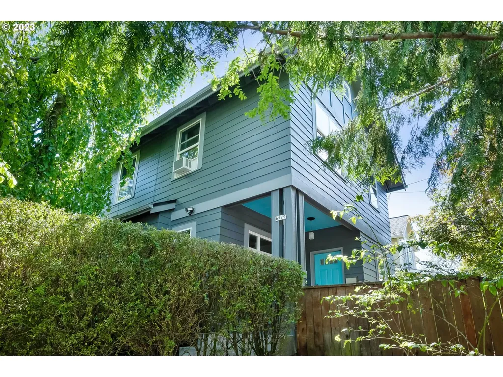 6979 Ne Bellevue Avenue Portland OR 97211