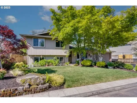 1450 Cornell Avenue Gladstone OR 97027