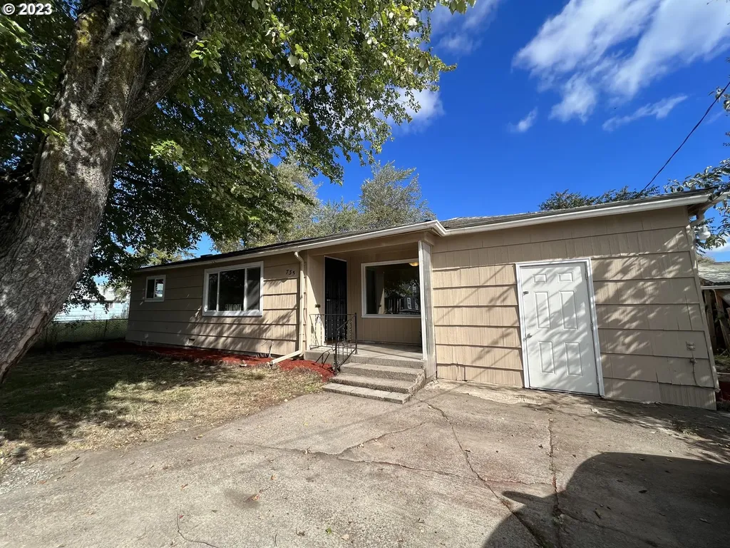 735 21st Street Springfield OR 97477