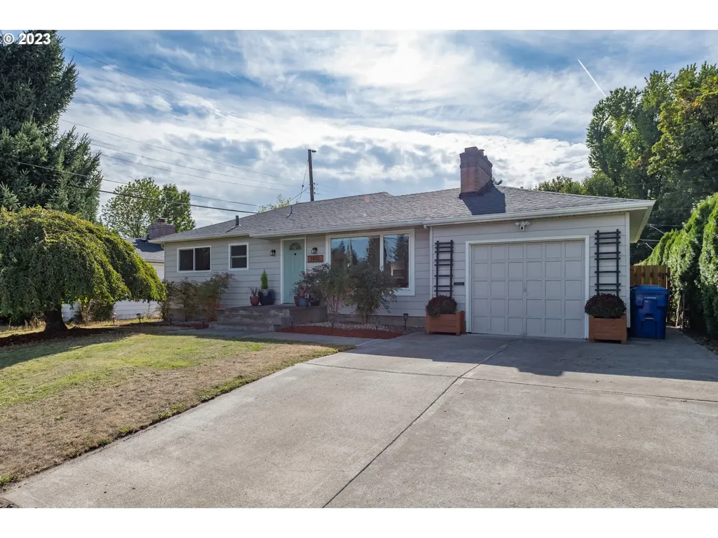 1410 Manor Drive Gladstone OR 97027