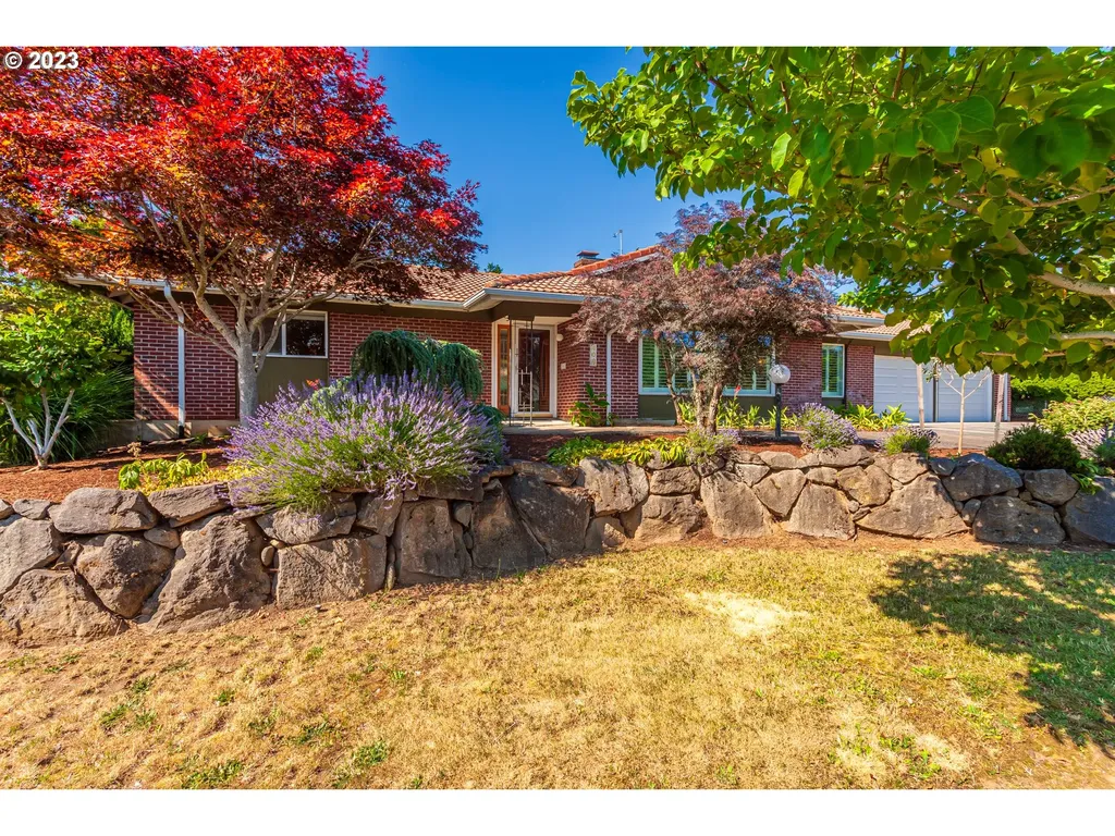 408 W 35th Street Vancouver WA 98660