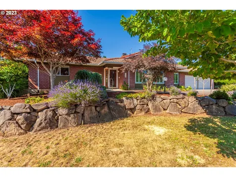 408 W 35th Street Vancouver WA 98660