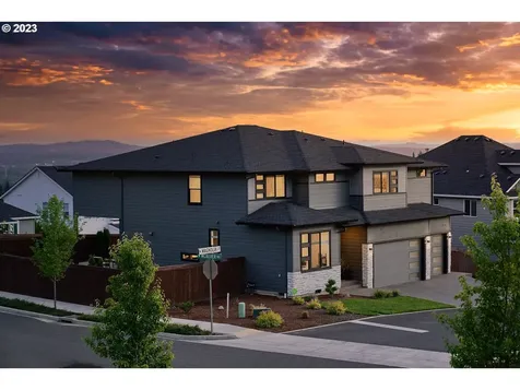 900 W Magnolia Loop Washougal WA 98671