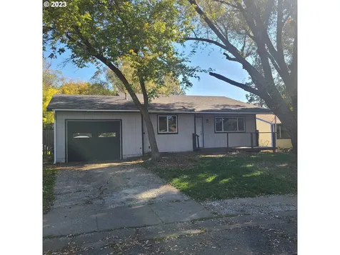 695 N 8th Avenue Elgin OR 97827
