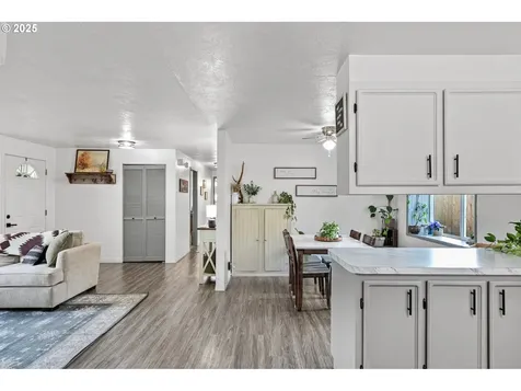 1430 Chase Street Eugene OR 97402