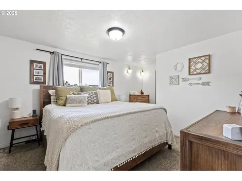 1430 Chase Street Eugene OR 97402