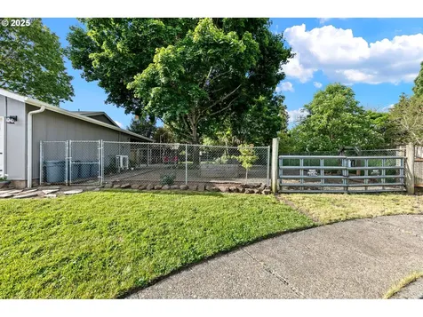 1430 Chase Street Eugene OR 97402