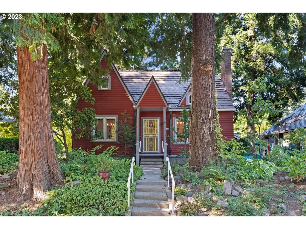 6027 Ne 32nd Place Portland OR 97211