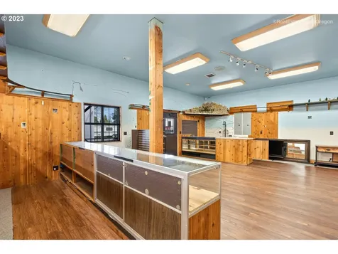 10791 NE Oak Street Donald OR 97020