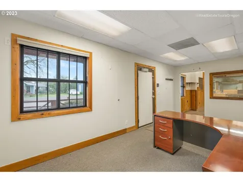 10791 NE Oak Street Donald OR 97020