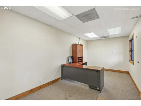 10791 NE Oak Street Donald OR 97020