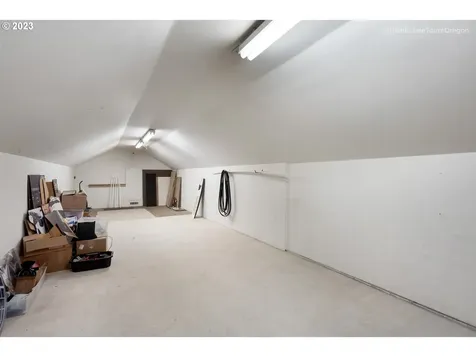 10791 NE Oak Street Donald OR 97020