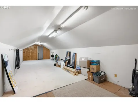 10791 NE Oak Street Donald OR 97020