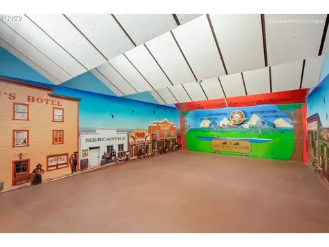 10791 NE Oak Street Donald OR 97020