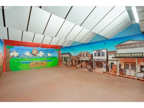 10791 NE Oak Street Donald OR 97020