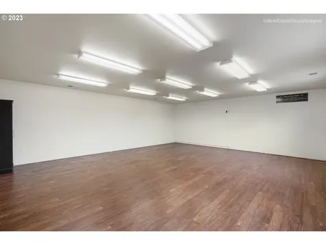 10791 NE Oak Street Donald OR 97020