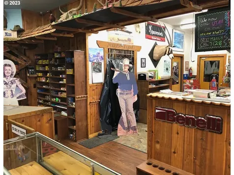 10791 NE Oak Street Donald OR 97020