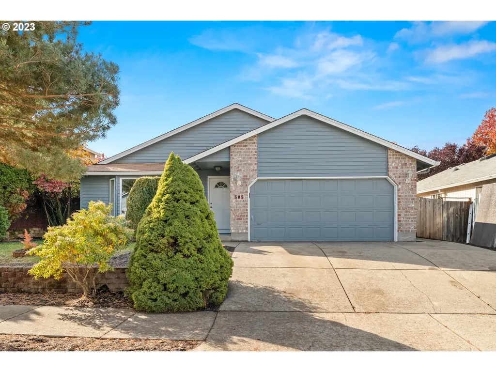 585 SE 70th Court Hillsboro OR 97123