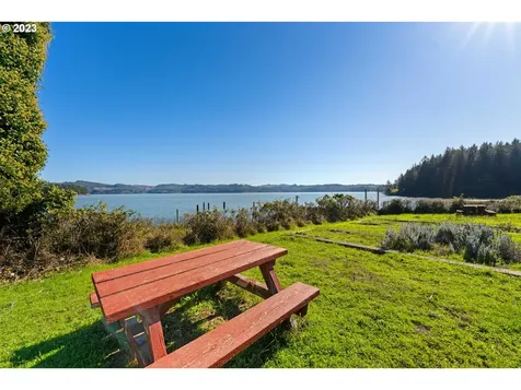 4844 Fish Mill Way Westlake OR 97493