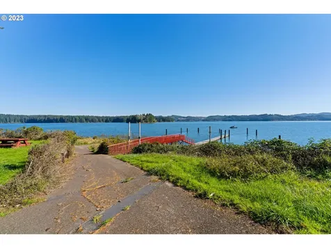 4844 Fish Mill Way Westlake OR 97493