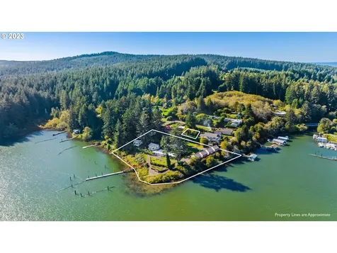 4844 Fish Mill Way Westlake OR 97493