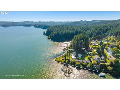 4844 Fish Mill Way Westlake OR 97493